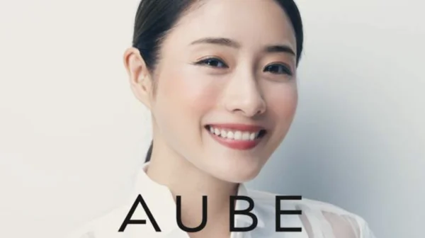 石原さとみのチークが微妙すぎ！？オーブの新CMが話題に！！