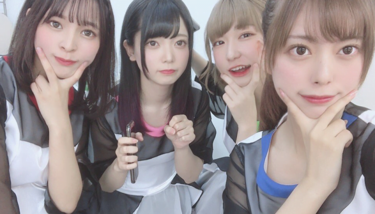 【豆柴の大群】メンバープロフィールや人気順！アイカがダントツか？