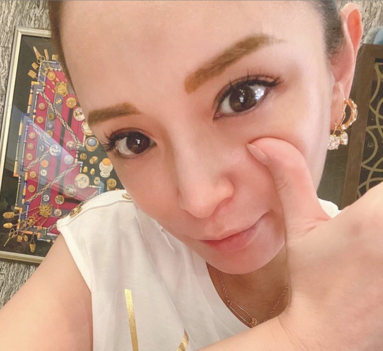 【画像】浜崎あゆみの現在の体型は？妊婦や産後の姿が衝撃すぎ！！