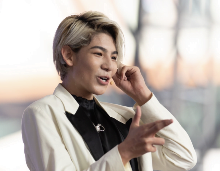 【画像】ラウールの足の長さが凄い!身長も股下もジャニーズNo. 1!? 【画像】ラウールの足の長さが凄い!身長も股下もジャニーズNo. 1!?